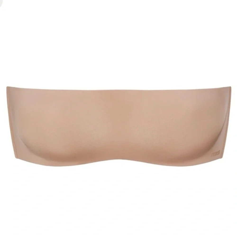 SKIMS Wireless Form Strapless Bra in Mica - Seamless Tan Bandeau